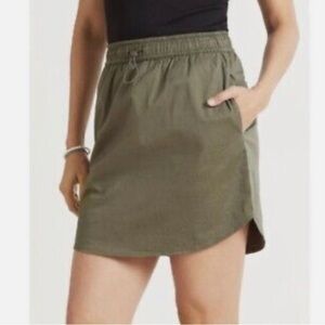 NWT Sundry Evereve casual skirt Sunday Skirt Bungee Drawcord Size 1 small Green